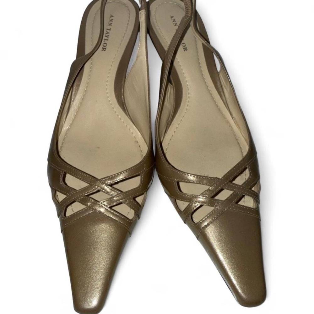 Ann Taylor Pointed toe heels